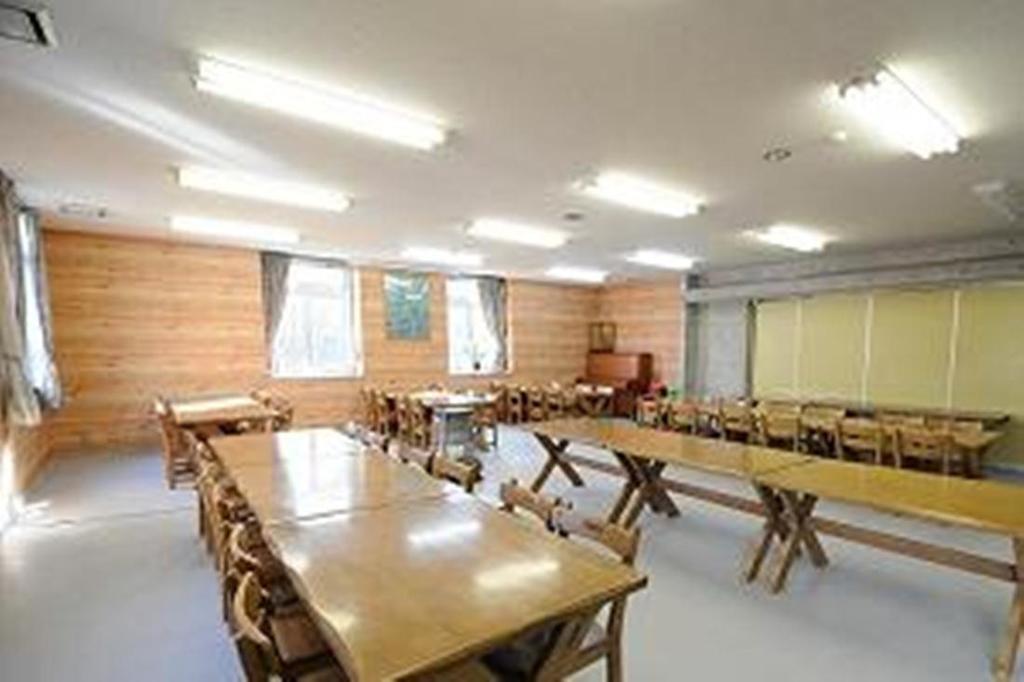 Kusatsu Kogen Youth Hostel Buitenkant foto